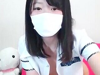 Cute beauty masturbating erotic live chat video