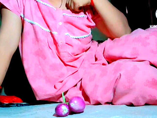 This 19-year-old Girl From India Is a Prostitute. She Wants to Like a, but She Doesn't Have a Man to with.