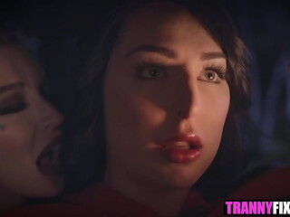 The WOLF Kleio Valentien, Chanel Santini