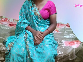 Telugu House Wife Romance Boobs Pressing in Boy Frind