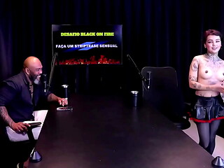 Fazia atendimento antes de seu expediente, ficou nervosa por achar que iriam comer seu cu, fez a tatuagem em uma suruba, e a sua exposi&ccedil_&atilde_o... - Annie Clementine (WATCH ON: SHEER/RED)