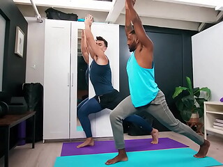 Yoga Freaks/ MEN / Mr Deep Voice, Braxton Cruz