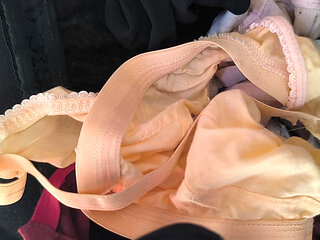 MY hot Hijab Stepmom Munni Begum Big Size Bra and Penty Collection Showing Homemade video recording after My Hijab Stepmom Munni