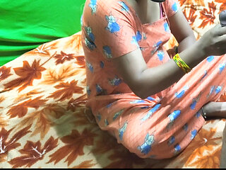 Desi Beautiful Village GF BF night Sex Video Full Hindi Audio Indian Hot Girlfriend Boyfriend Private MMS XXX Video