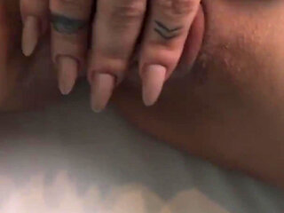 Leh Linares - Christmas Gift