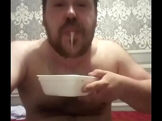 This fat slut is so hungry that she'_s ready to eat fresh cum for lunch!