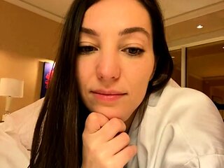Amateur Teen georgeus brunette 2