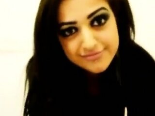 Arab Asian Girl Twerking on Webcam with a Big Booty