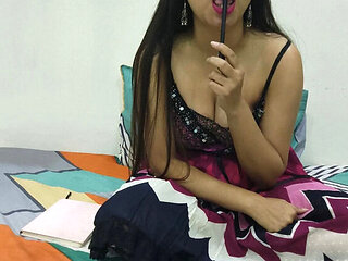 Real Indian College Student Gets Fucked by Teacher in Desi Role Play - Saarabhabhi6 HD