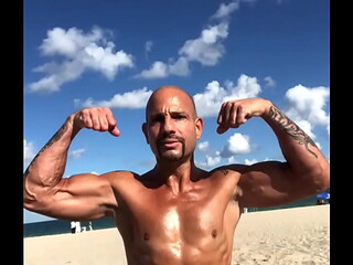 FLEXING AT THE BEACH