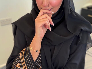 Aaliyah Ends Ramadan with an Urdu JOI