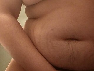 Fat hairy whore masturbates in front of the screen