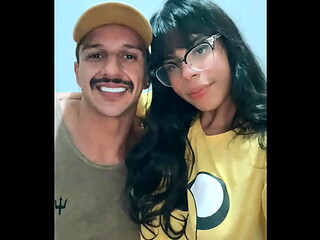 Vazou na net! Enteada grava foda com padrasto e acharam o v&iacute_deo.