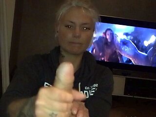 Close up MiLF getting it in the ass