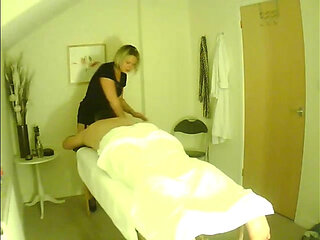 Facesitting Massage