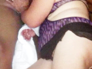 Mature MILF Giving a Good Cock Sucking to Her Young Lover