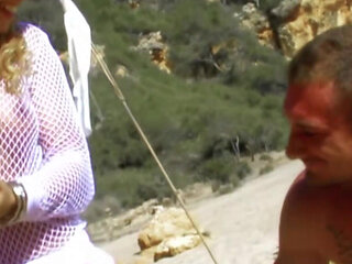 Ginger Hell Leo Galvez Mo 02