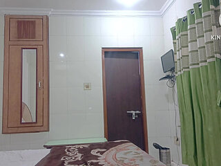 Took Didi to the Hotel and Gave Her a Massage, Then Hot Body Nehari