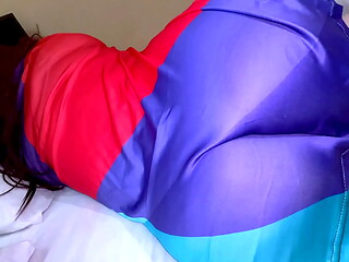 When the stepson saw the stepmother'_s big ass, he couldn'_t hold his cock