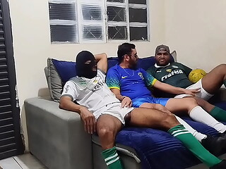 Como ser&aacute_ que terminou essa partida de futebol? Adivinhem (Pr&eacute_via)