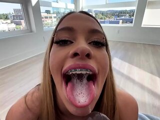 Amateur Busty Blonde Hottie Lap Dance POV