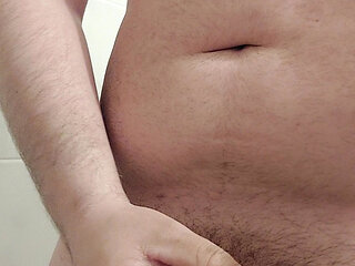 I caress my glans which becomes sensitive and I cum with it!