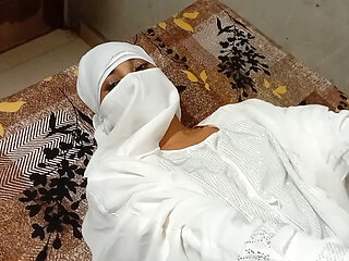 Hot Muslim Babe in white hijab was fucked by uncut dick