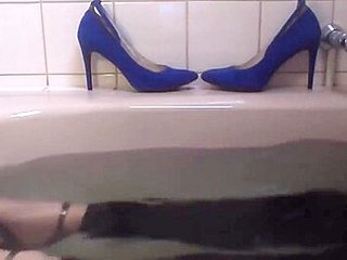 Bath in sexy high heeled sandals