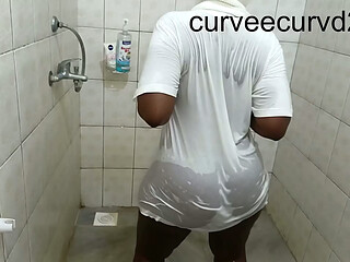 we got wet twerkd sucked and fucked: bathroom romance
