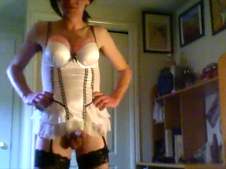 Amateur Crossdresser Dancing