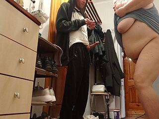 Courier Fucked Neighbor in Mouth and Pussy Doggy Style