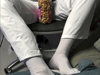 Oral sound ASMR of eating popcorn [I want to sleep every day]