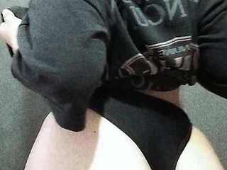 Hot Chat with My Girlfriend's Friend