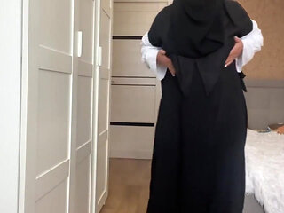 Hijab Arab MILF Watching Porn and Gets Pulsating Orgasm From It