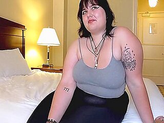 Brand New 18 Yr Old Squirts In Porn Audition