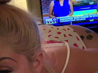 amateur blonde solo webcam