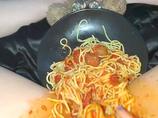 EXTREME HARDCORE FOOD FETISH-KINKY FEMALE MASTURBATION-SAUDI VIRGIN  18 YO ARABIAN SNOWWHITE IN LOS ANGELES BEVERLY HILLS UNITED