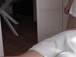 Real Thai Masseuse Uses Oils for Happy Ending