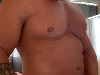 Mr Guru Solo Cum Bodybuilder Jerk off