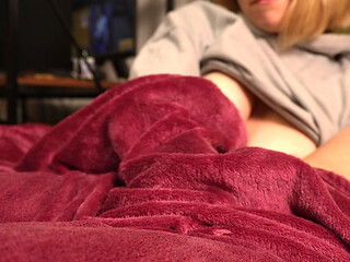 Watching TV together turned into a handjob with a premature and totally ruined orgasm
