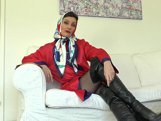 Your Headscarf Training Part 1, Lady Victoria Valente