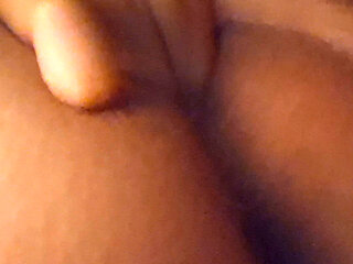 college girl masturbates her