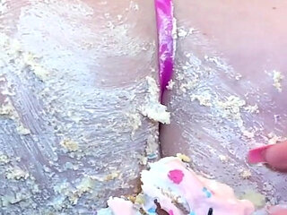 PAWG Smashes Birthday Cake with Her Big Booty