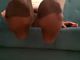 Moving Your Toes in Tights