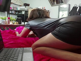 friends long distance gf lets me watch