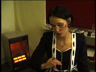 Spex brunette sucking cock and getting doggystyled in pov