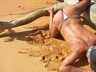 Ladysilva crossdresser in panties on the beach