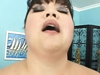 Kelly Shibari Chunky Hottie Takes It Up Her Juicy Plump Pussy