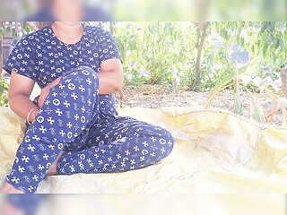 Desi Couple Outdoor Sex - Punjabi Village Blowjob & Doggy Style Romance