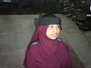 Real Desi girl and romantic affairs on a night out make the house a beautiful room